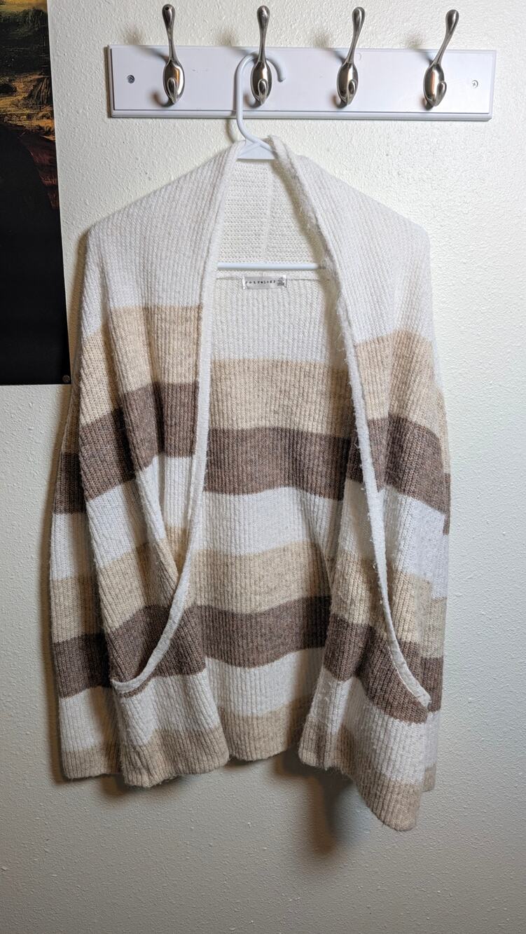 Retrology Women's Cardigan size large
